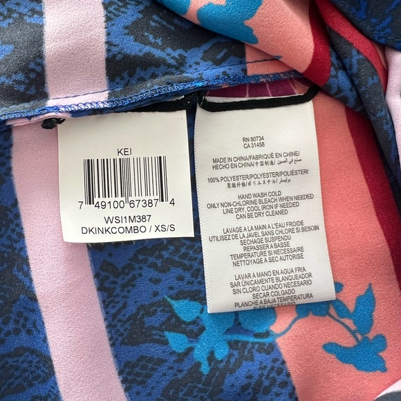 New BCBGMaxAzria Kei Scarf Print Poncho - Kimono Top - Picture 10 of 10